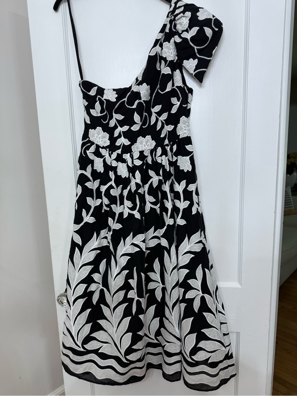 Anthropologie Maeve Embroidered One-Shoulder Midi Dress Black White 10 - Picture 6 of 14